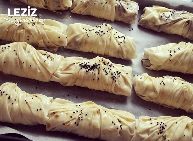 Midye Böreği (Yeşil Mercimekli Haşhaşlı)