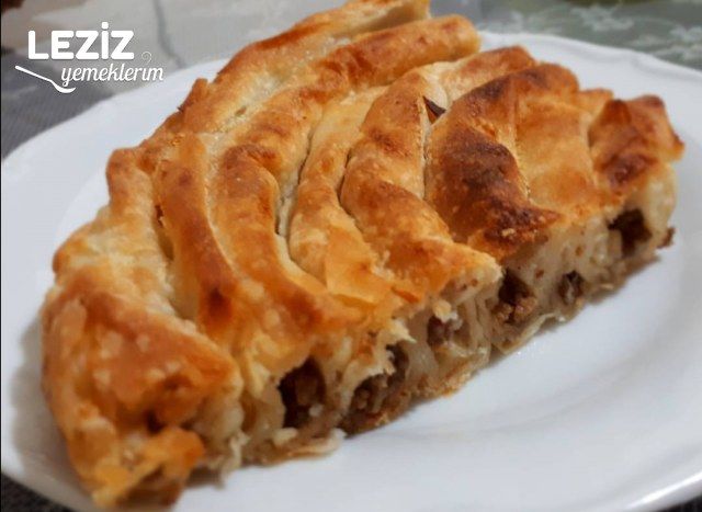 Kıymalı Börek Yapımı