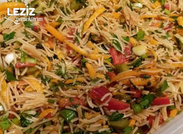 Tel Şehriye Salatası Tarifi