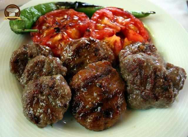 Mangal Köfte