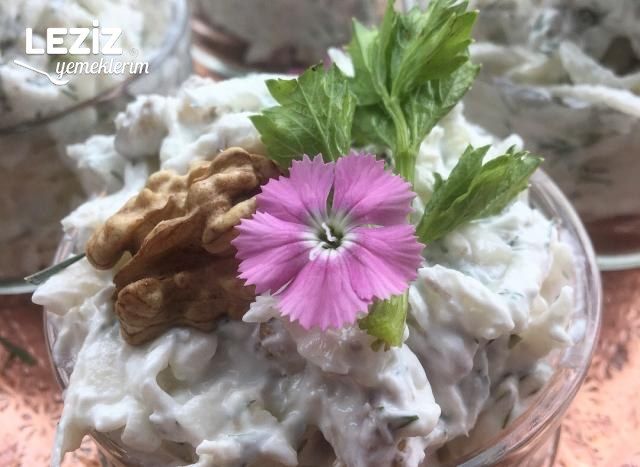 Peynirli Yoğurtlu Kereviz Salatası