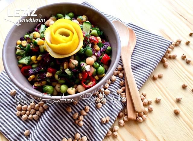Karışık Nohut Salatası